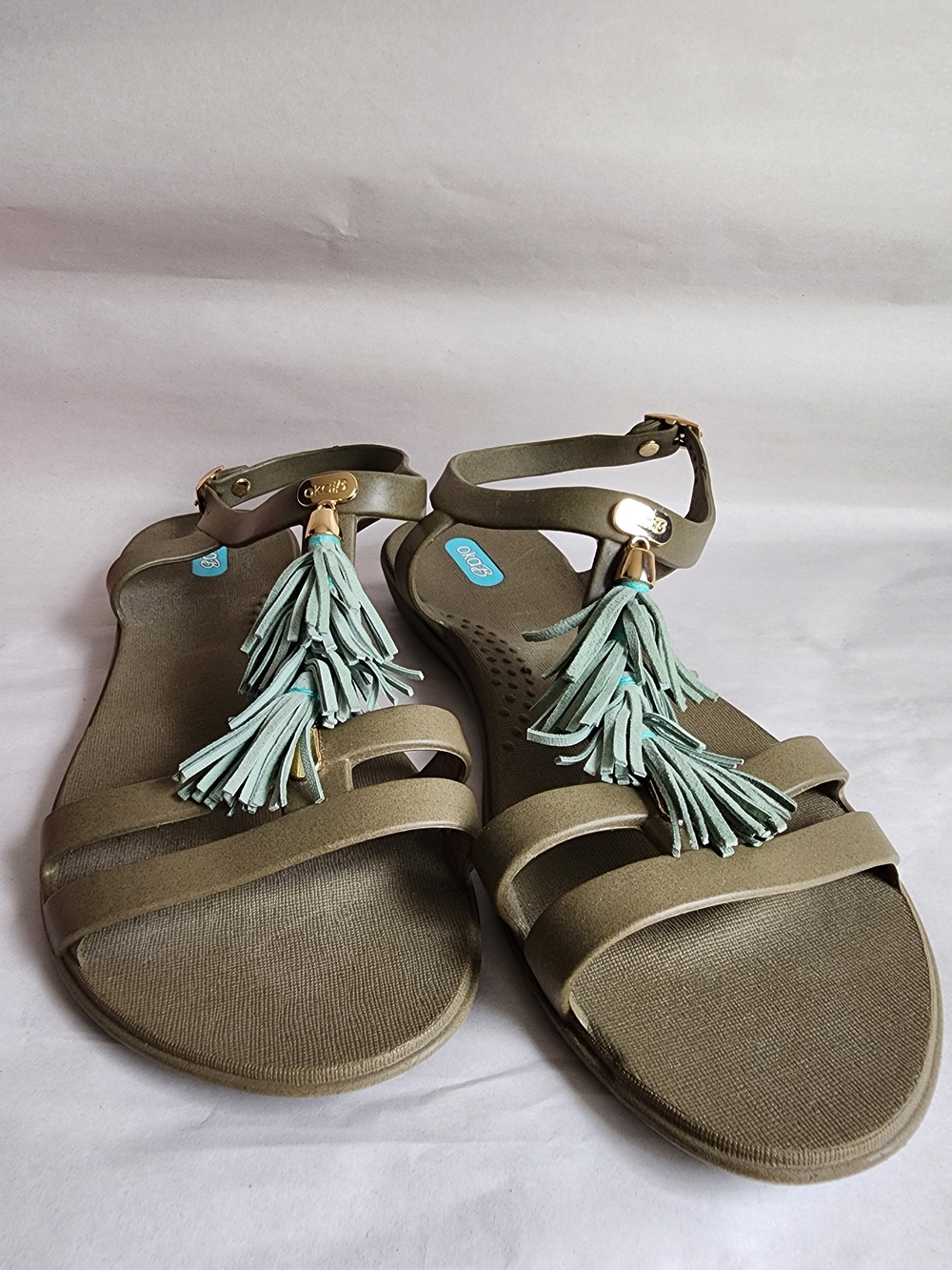 SALE 3/$25 OKA-B Women’s Olive Green Tassel Flat Sandals Size 9 Small Scuff Mark